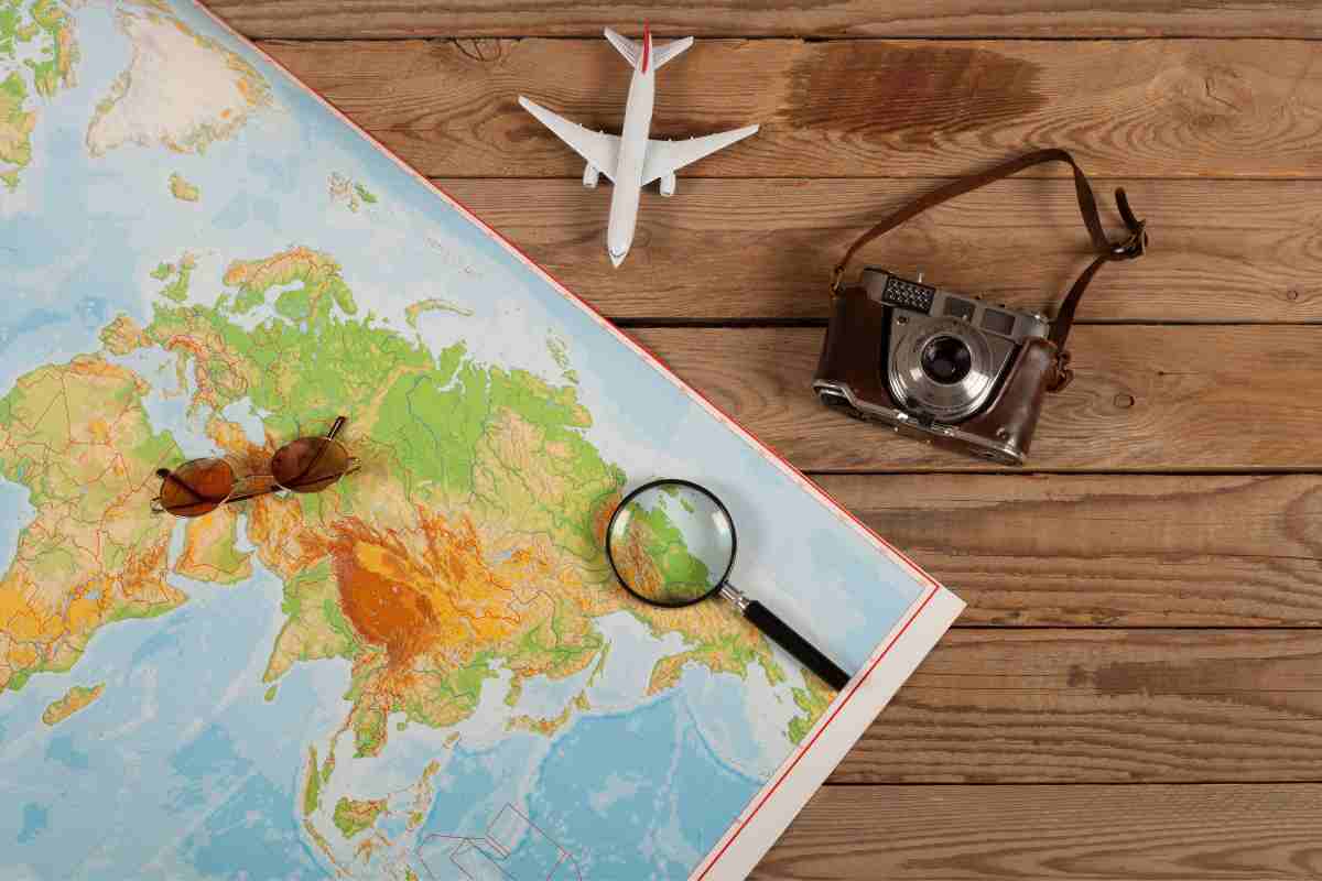 Vacanze cosa scegliere tra prenotazioni online e agenzia di viaggi